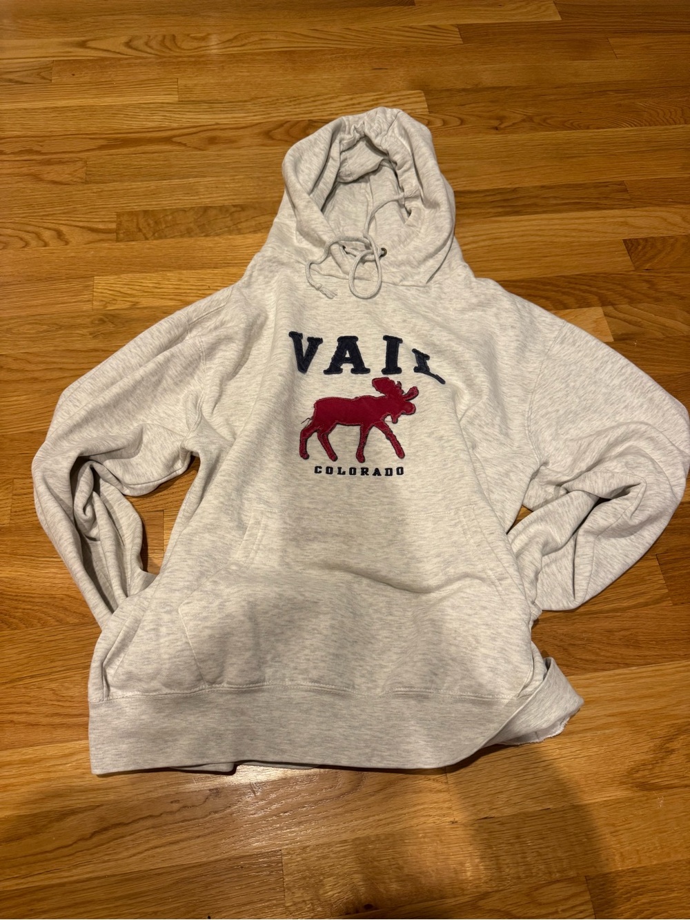 Vail hoodie size M